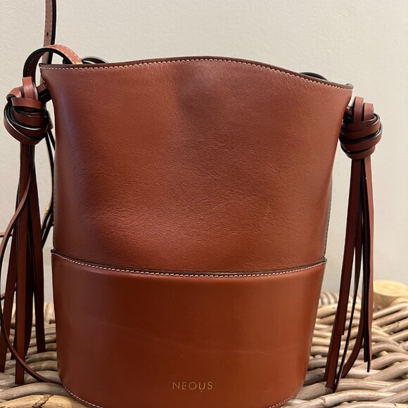 NEOUS  musca leather bucket bag - Picture 5 of 7